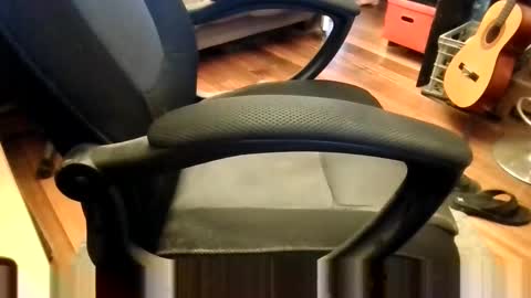 Snapshot of aussiebumm chatting on March 2025 07:27:02 AM Aussiebumm online show from March 2025 07:27:02 AM