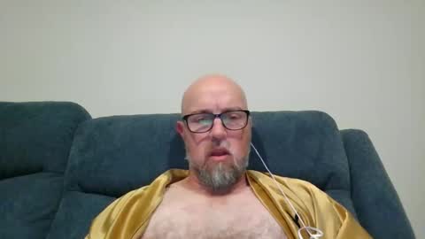 Snapshot of aussieguy73 chatting on November 2025 01:35:02 PM aussieguy73 online show from November 2025 01:35:02 PM