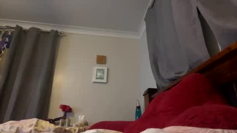 Snapshot of aussielovingxxx chatting on May 2026 11:37:01 AM Milf4u online show from May 2026 11:37:01 AM