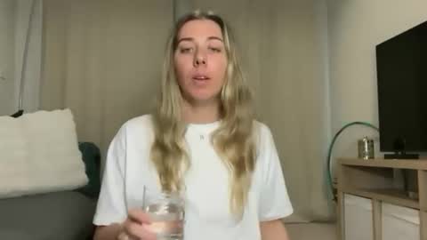 aussielulu online show from June 2026 06:45:02 AM