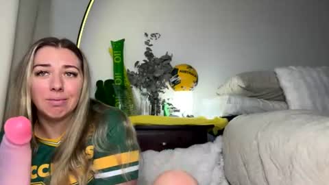 aussielulu online show from June 2026 02:36:01 AM