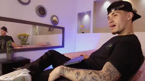 AUSTIN  online show from December 2024 03:36:01 AM