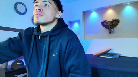 AUSTIN  online show from January 2025 02:49:01 AM