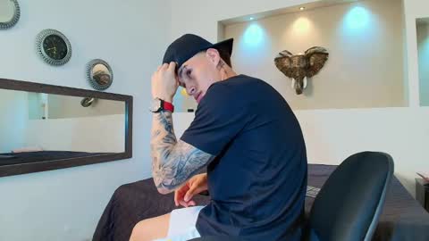 AUSTIN  online show from February 2025 08:46:02 AM