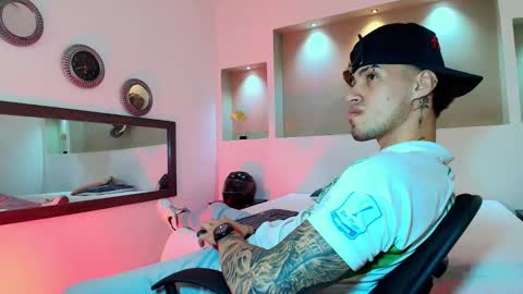 AUSTIN  online show from February 2025 01:58:01 AM