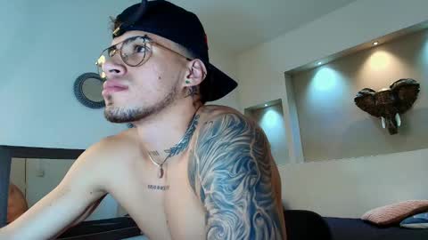 AUSTIN  online show from February 2025 07:44:02 AM