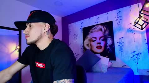 AUSTIN  online show from February 2025 03:28:01 AM