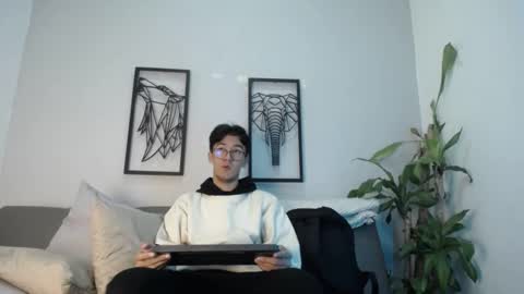 Snapshot of austinreeds chatting on October 2025 11:58:02 AM austinreeds online show from October 2025 11:58:02 AM