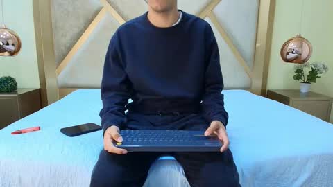 Snapshot of austinreeds chatting on November 2025 11:56:02 AM austinreeds online show from November 2025 11:56:02 AM