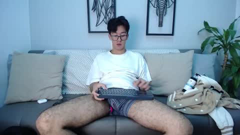 Snapshot of austinreeds chatting on November 2025 08:34:02 PM austinreeds online show from November 2025 08:34:02 PM