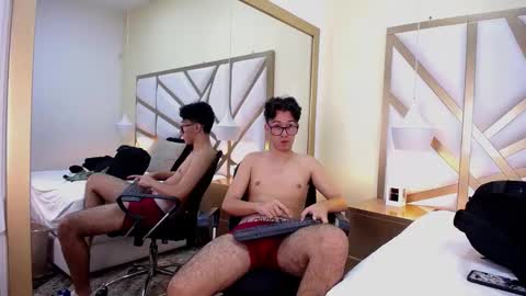 Snapshot of austinreeds chatting on March 2026 03:36:01 AM austinreeds online show from March 2026 03:36:01 AM