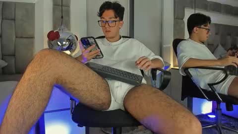 Snapshot of austinreeds chatting on March 2026 06:08:02 AM austinreeds online show from March 2026 06:08:02 AM