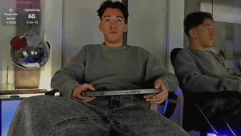 Snapshot of austinreeds chatting on March 2026 12:20:01 PM austinreeds online show from March 2026 12:20:01 PM