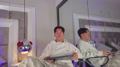 Snapshot of austinreeds chatting on March 2026 12:17:02 PM austinreeds online show from March 2026 12:17:02 PM