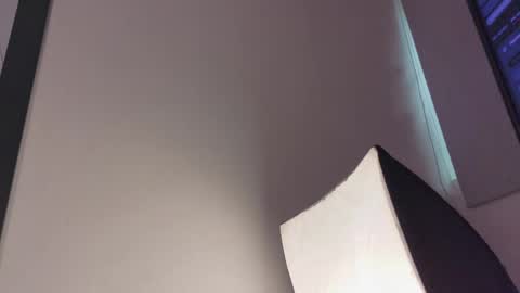 Snapshot of austinreeds chatting on April 2026 12:47:02 PM austinreeds online show from April 2026 12:47:02 PM