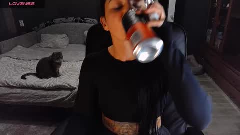 Ava online show from December 2025 06:36:01 PM