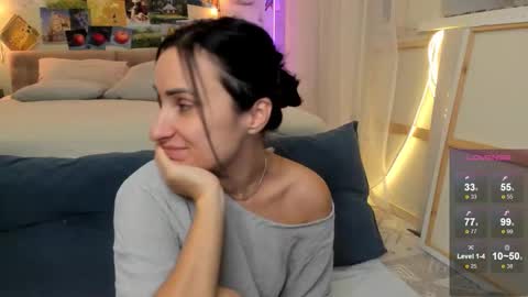 Ava online show from November 2025 04:27:02 PM