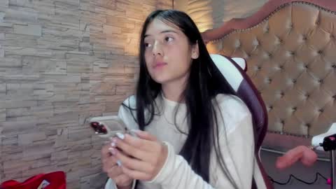              online show from January 2025 03:04:02 AM