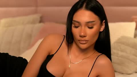 Ava online show from March 2026 11:42:02 PM