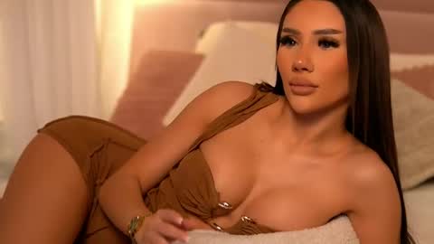 Ava online show from May 2026 02:18:01 AM