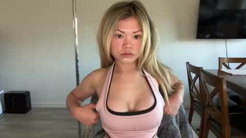 Snapshot of ava_petite_ chatting on July 2026 05:40:02 PM Little Ava online show from July 2026 05:40:02 PM