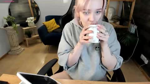 Snapshot of avabloom_ chatting on February 2026 10:25:01 PM avabloom_ online show from February 2026 10:25:01 PM