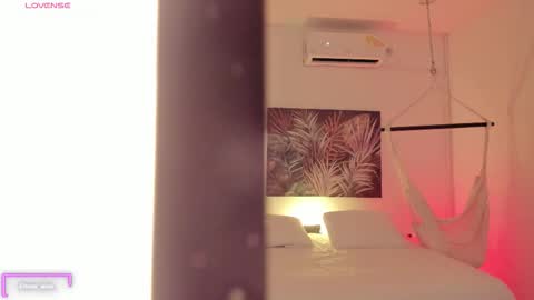 Avalon online show from November 2025 05:47:02 PM