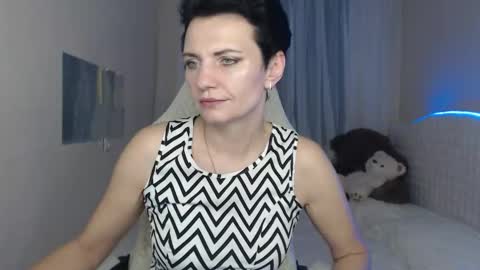 avasaturnian online show from November 2025 02:16:01 PM