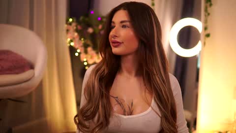 Carina online show from January 2025 11:13:01 PM