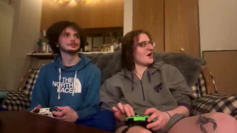 Snapshot of avastoner420 chatting on April 2026 04:44:02 AM avastoner420 online show from April 2026 04:44:02 AM