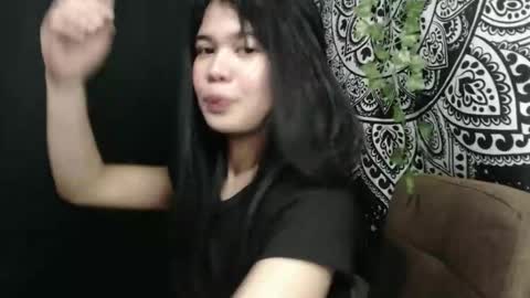 ave_tt online show from October 2025 06:28:02 PM