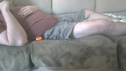 average_stag online show from May 2026 07:41:02 PM