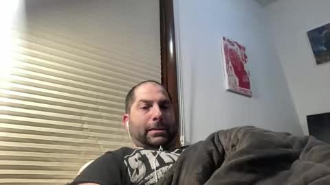 Snapshot of averagejoe345977 chatting on February 2026 08:24:01 AM averagejoe345977 online show from February 2026 08:24:01 AM