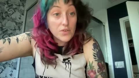 Snapshot of avery_madison chatting on February 2025 01:33:01 PM Avery Madison online show from February 2025 01:33:01 PM