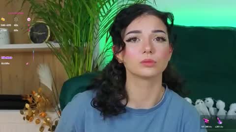 Snapshot of averywillow chatting on November 2025 06:12:01 AM AveryWillow online show from November 2025 06:12:01 AM