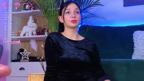 Snapshot of averywillow chatting on November 2025 03:57:02 PM AveryWillow online show from November 2025 03:57:02 PM