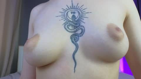 avgustina_love online show from April 2026 10:29:01 AM