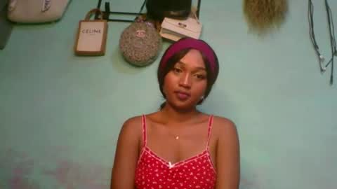 avotraina online show from April 2026 09:17:01 PM