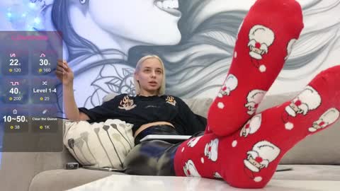 Snapshot of avr0ra chatting on December 2024 10:56:02 AM Goddess Avrora online show from December 2024 10:56:02 AM