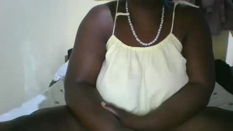 Snapshot of avril254 chatting on October 2025 12:07:02 AM avril254 online show from October 2025 12:07:02 AM