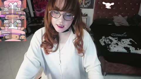 Snapshot of avril2809 chatting on December 2024 01:36:01 AM Abril online show from December 2024 01:36:01 AM