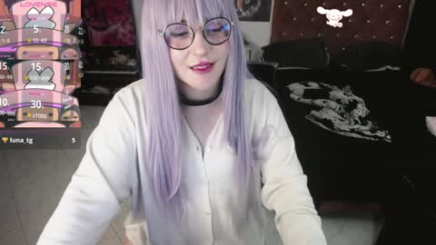 Snapshot of avril2809 chatting on December 2024 02:27:01 AM Abril online show from December 2024 02:27:01 AM