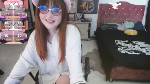 Snapshot of avril2809 chatting on February 2025 04:27:01 AM Abril online show from February 2025 04:27:01 AM