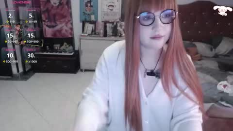 Snapshot of avril2809 chatting on November 2025 03:38:02 AM Abril online show from November 2025 03:38:02 AM