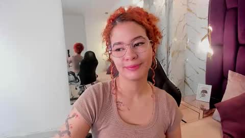 Avril  online show from November 2025 11:47:01 AM