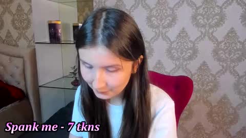 Avrora online show from October 2025 07:31:02 AM