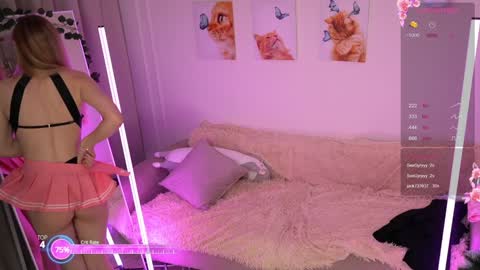 Snapshot of avroramy chatting on January 2025 11:35:01 PM Avrora online show from January 2025 11:35:01 PM