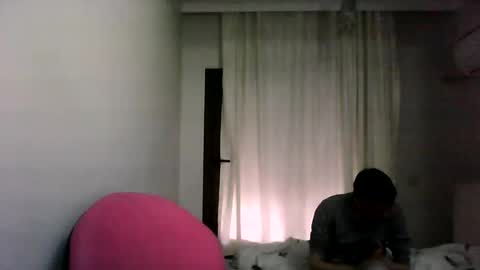 Snapshot of awesenheit chatting on May 2026 04:48:02 PM awesenheit online show from May 2026 04:48:02 PM