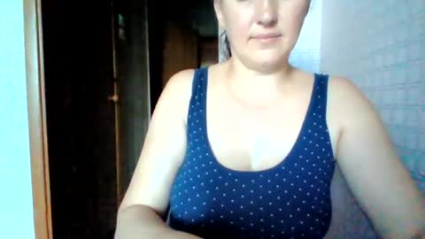 awesomeladyy online show from June 2026 10:15:01 AM