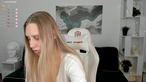 Emily online show from March 2025 02:47:02 AM